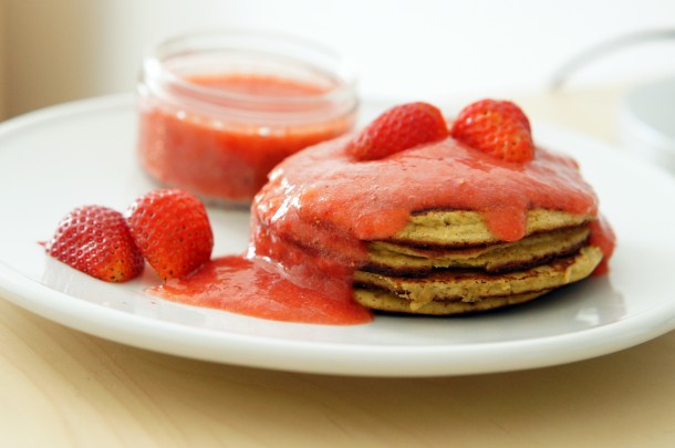 paleo-pancakes-erdbeer